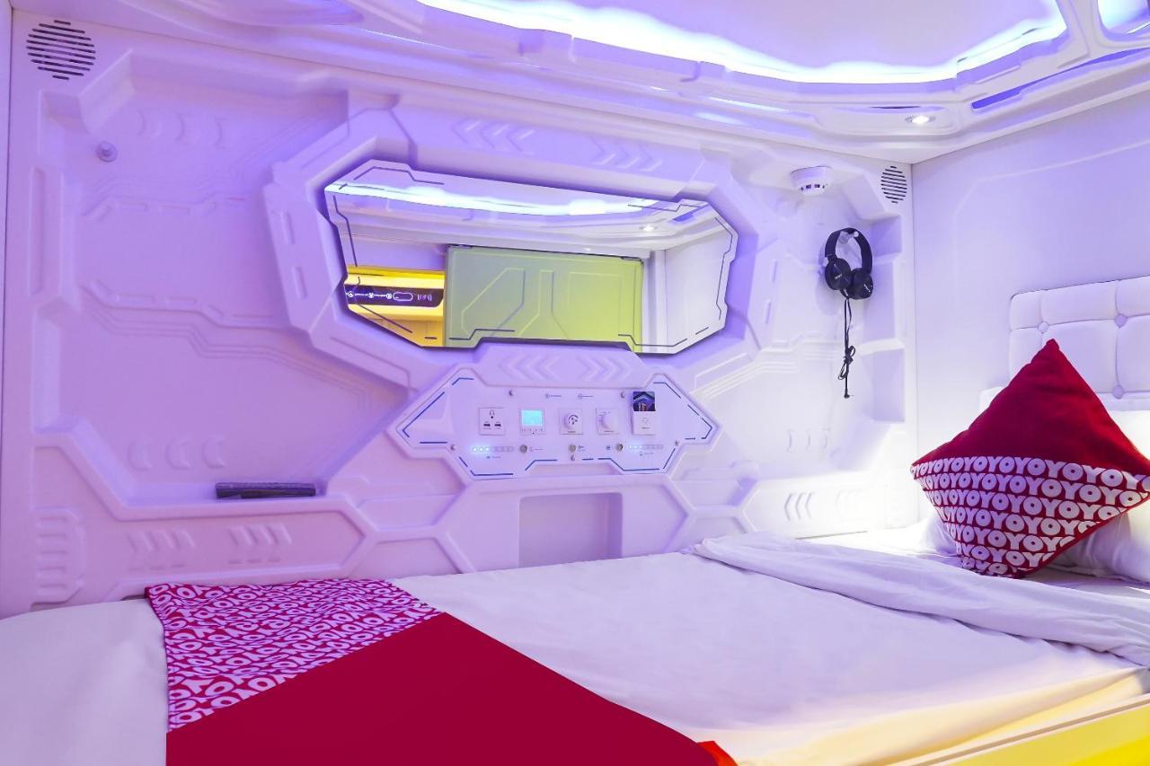 Super Oyo 91328 Fiducia Capsule Hotel Jakarta Ngoại thất bức ảnh