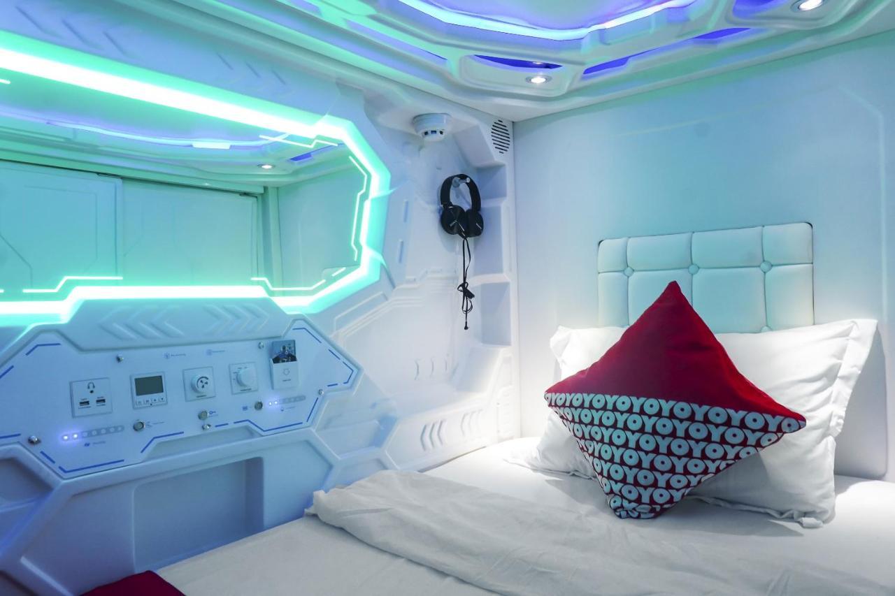 Super Oyo 91328 Fiducia Capsule Hotel Jakarta Ngoại thất bức ảnh